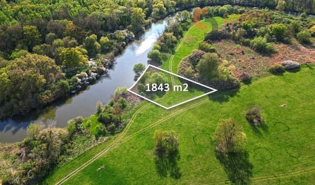 Prodej pozemku 1 843 m², Bulhary, okres Břeclav
