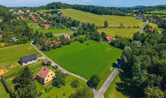 Prodej stavebního pozemku 2 811 m², Třinec – Dolní Líštná, okres Frýdek-Místek