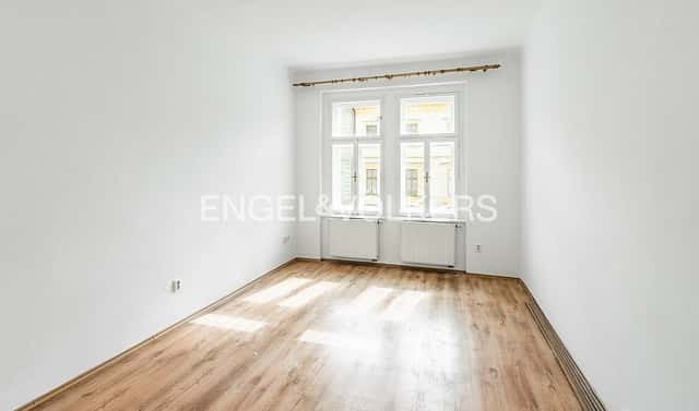 Pronájem bytu 1+1 44 m², Čestmírova, Praha 4 – Nusle