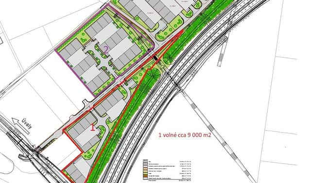 Prodej komerčního pozemku 5 000 m², Úvaly, okres Praha-východ