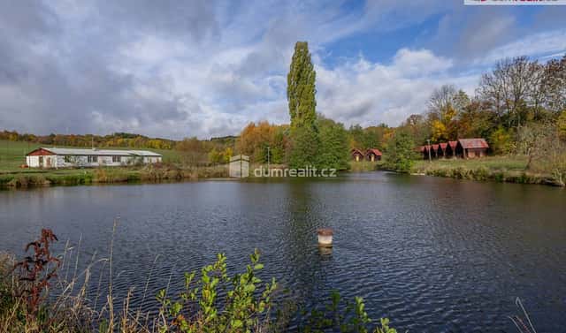 Prodej vodní plochy 4 174 m², Valeč – Kostrčany, okres Karlovy Vary