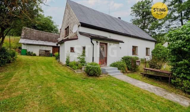 Prodej domu 180 m² s pozemkem 381 m², Lomnice – Tylov, okres Bruntál