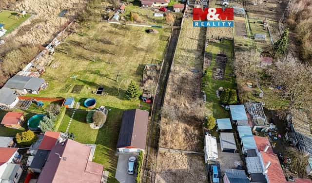 Prodej zahrady 330 m², Lom, okres Most