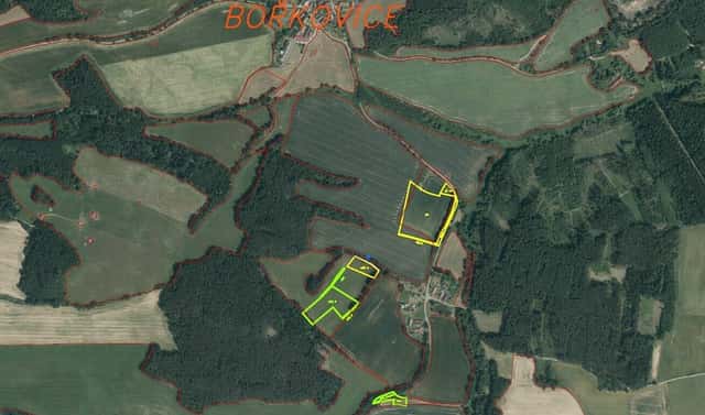 Prodej pole 41 964 m², Zvěstov, okres Benešov