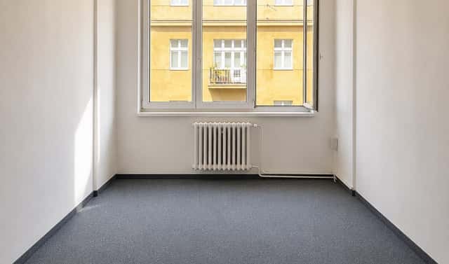 Pronájem kanceláře 15 m², Thámova, Praha 8 – Karlín