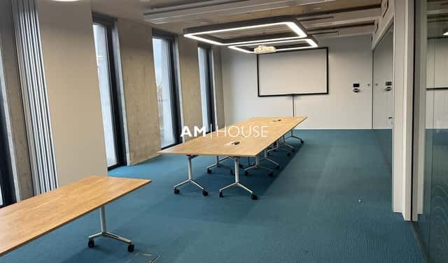 Pronájem kanceláře 284 m², Praha 6 – Veleslavín