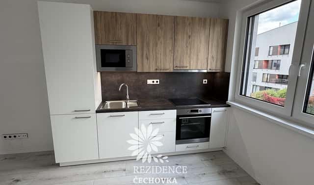 Pronájem bytu 1+kk 30 m², Stromovka, Havlíčkův Brod