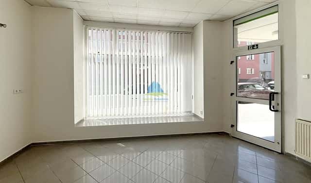 Pronájem obchodních prostor 32 m², Hlavní, Aš, okres Cheb