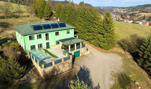 Prodej domu 525 m² s pozemkem 35 000 m², Liptál, okres Vsetín