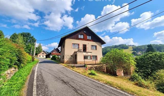 Prodej domu 400 m² s pozemkem 754 m², Zlatá Olešnice, okres Jablonec nad Nisou