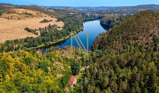 Prodej domu 212 m² s pozemkem 6 658 m², Milešov – Přední Chlum, okres Příbram
