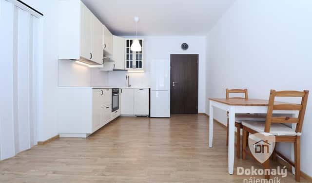 Pronájem bytu 2+kk 43 m², Makedonská, Praha 9 – Střížkov