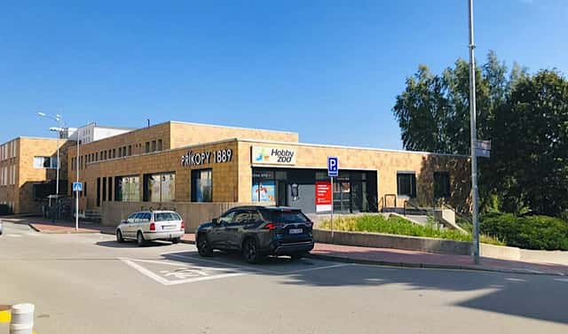 Pronájem obchodních prostor 215 m², Pelhřimov