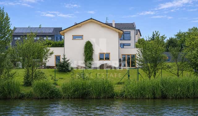 Prodej domu 161 m² s pozemkem 1 099 m², U Rybníka, Odolena Voda – Dolínek, okres Praha-východ