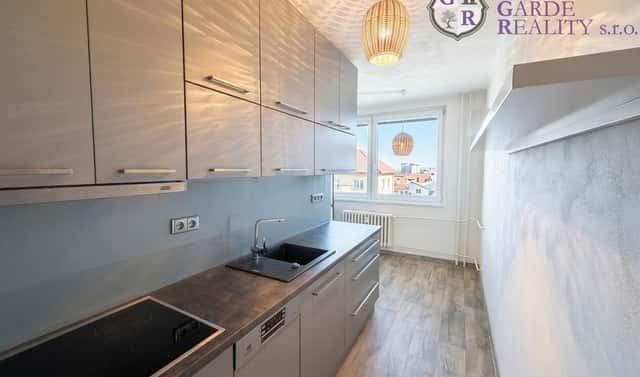Pronájem bytu 2+1 58 m², Sezimova, Tábor