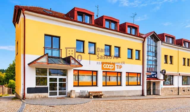 Pronájem obchodních prostor 520 m², nám. Sv. J. Nepomuckého, Studená, okres Jindřichův Hradec