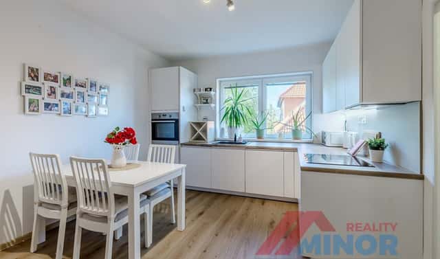 Prodej bytu 1+1 42 m², Sladkovského, Buštěhrad, okres Kladno