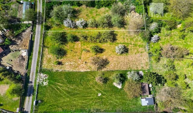 Prodej stavebního pozemku 878 m², Kamenný Přívoz – Hostěradice, okres Praha-západ