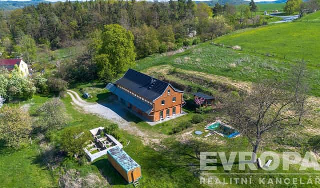 Prodej domu 260 m² s pozemkem 70 485 m², Bojanovice – Senešnice, okres Praha-západ