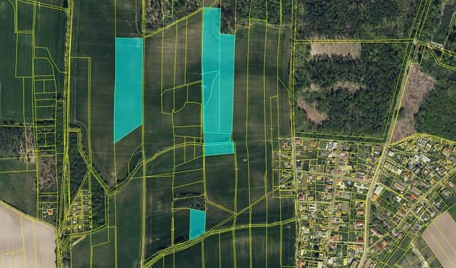 Prodej pole 63 111 m², Staré Hradiště – Brozany, okres Pardubice
