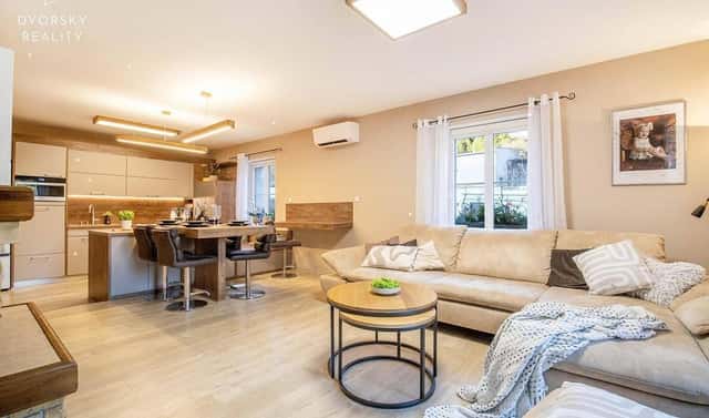 Prodej domu 236 m² s pozemkem 678 m², Koněvova, Mladá Boleslav – Čejetice