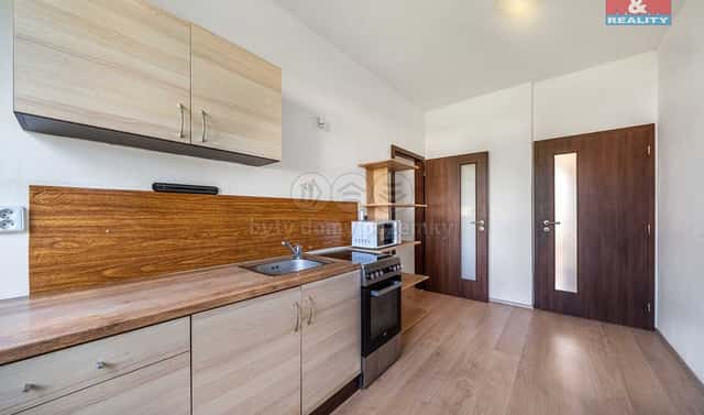 Prodej bytu 2+1 65 m², Nádražní, Poběžovice, okres Domažlice
