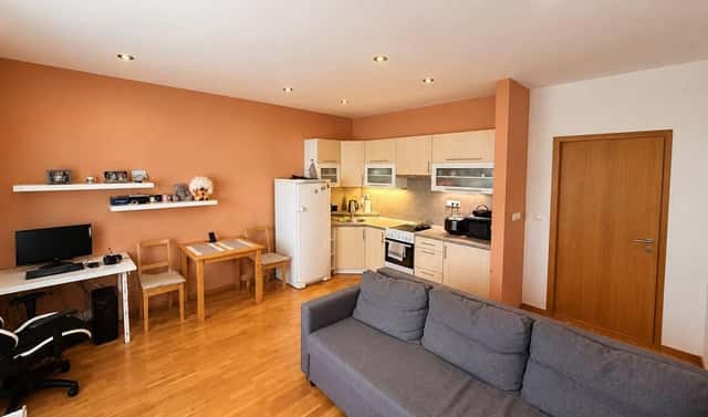 Pronájem bytu 2+kk 51 m², Korunní, Praha 10 – Vinohrady