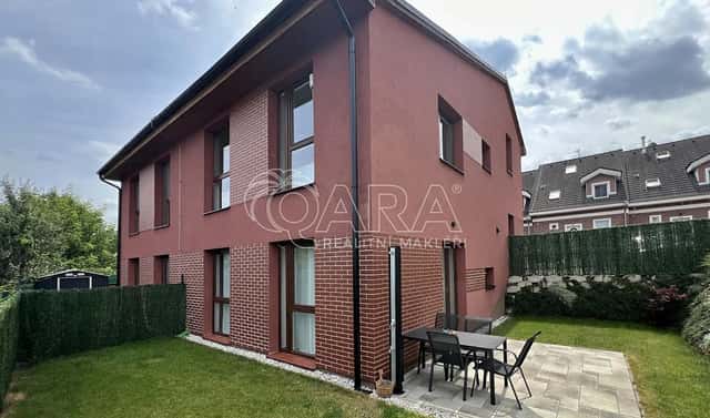 Pronájem domu 124 m² s pozemkem 76 m², V Cihelnách, Nelahozeves – Lešany, okres Mělník