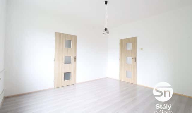 Pronájem bytu 3+1 74 m², Žižkova, Votice, okres Benešov