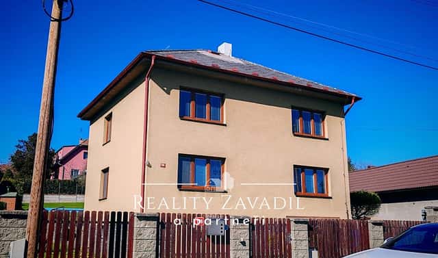 Pronájem bytu 3+1 83 m², Hlavní, Mirošovice, okres Praha-východ