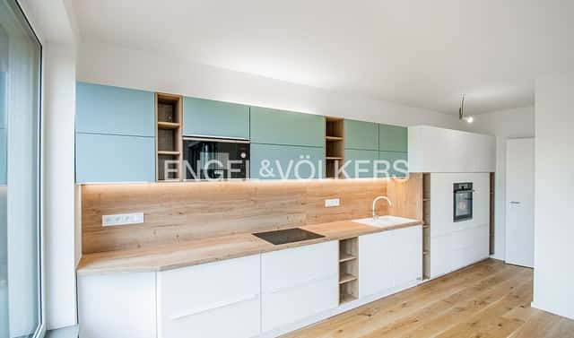 Pronájem bytu 2+kk 53 m², U Komína, Praha 5 – Radlice