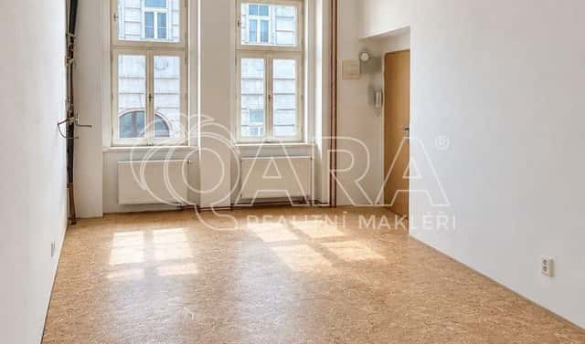 Prodej bytu 1+kk 23 m², Karlínské náměstí, Praha 8 – Karlín
