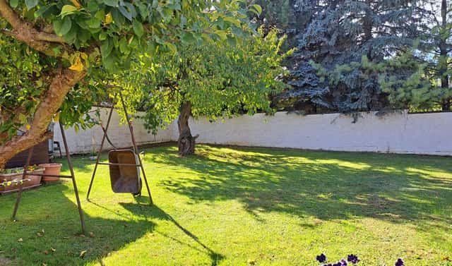 Prodej stavebního pozemku 1 314 m², Hrozenkovská, Praha 5 – Zličín