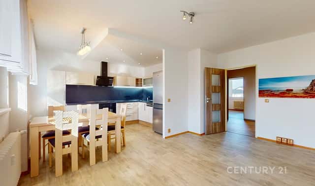 Prodej bytu 3+kk 74 m², Družstevní, Bystřice, okres Benešov