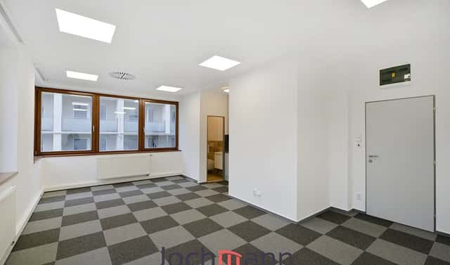 Pronájem kanceláře 32 m², Masarykova, Hluboká nad Vltavou, okres České Budějovice