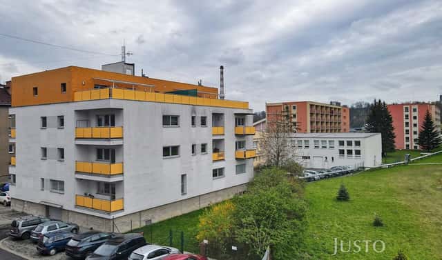 Pronájem garážového stání 16 m2, Malý Koloredov, Frýdek-Místek – Místek