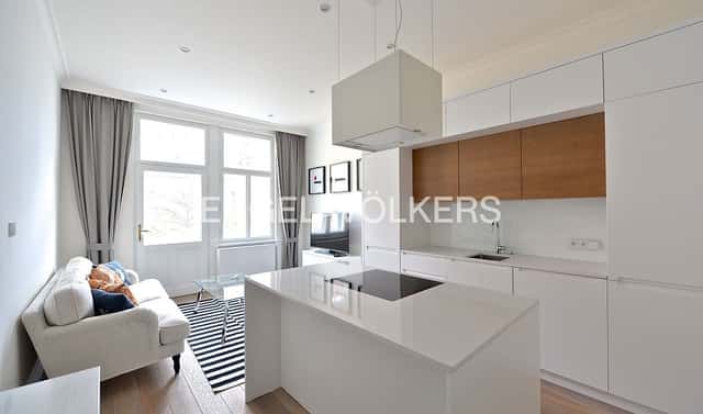 Pronájem bytu 2+kk 56 m², náměstí Jiřího z Poděbrad, Praha 3 – Vinohrady