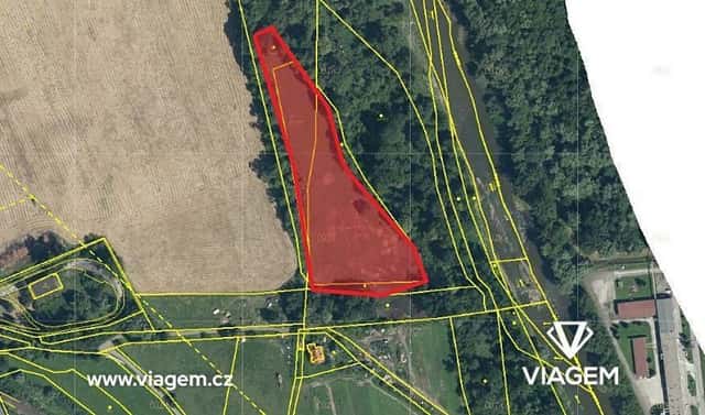 Prodej pole 1 720 m², Karviná