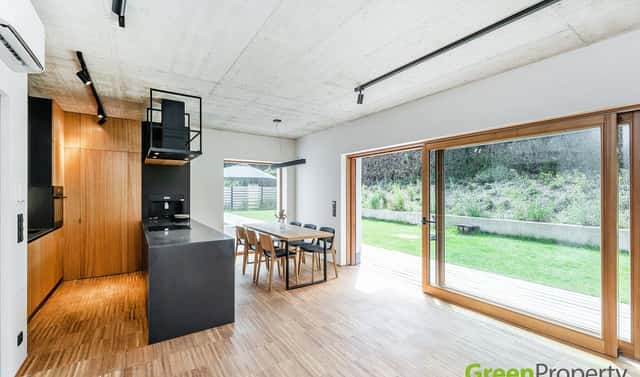 Prodej domu 308 m² s pozemkem 1 907 m², Chocerady – Komorní Hrádek, okres Benešov