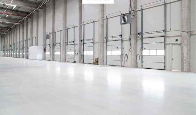 Pronájem skladovacích prostor 5 241 m², Plzeňská, Chrášťany, okres Praha-západ