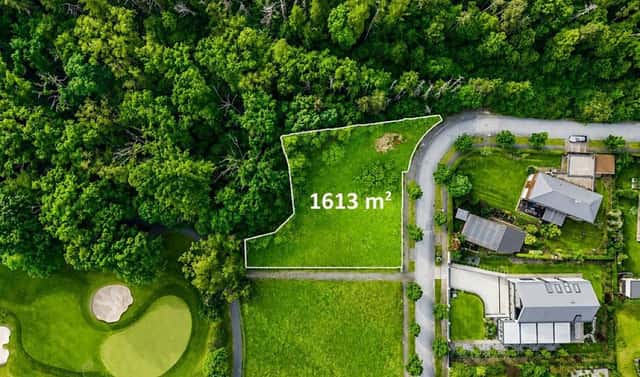Prodej stavebního pozemku 1 613 m², V Americe, Vysoký Újezd, okres Beroun
