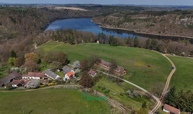 Prodej obchodních prostor 1 358 m², Varvažov – Zbonín, okres Písek