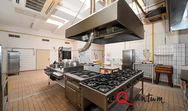 Pronájem komerčního objektu (jiného typu) 374 m², Vojtíškova, Praha 4 – Chodov
