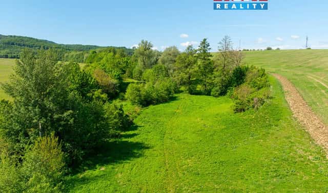Prodej louky 29 359 m², Roštín, okres Kroměříž