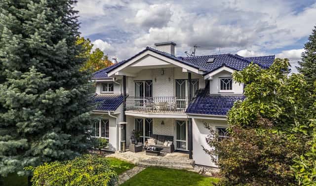 Prodej domu 358 m² s pozemkem 1 157 m², Vyvýšená, Praha 5 – Lipence