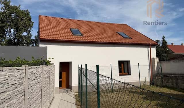 Prodej domu 137 m² s pozemkem 332 m², Rostoklaty, okres Kolín