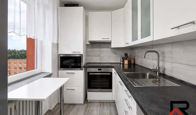 Pronájem bytu 2+1 57 m², Dělnické nám., Třebíč – Borovina