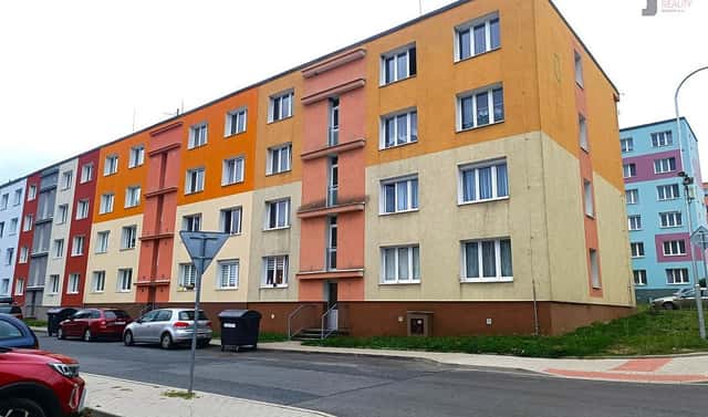 Prodej bytu 4+1 83 m², Pod Makovým vrchem, Holýšov, okres Plzeň-jih