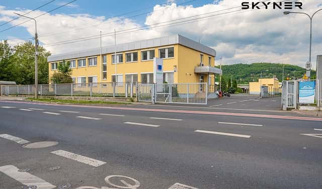 Pronájem obchodních prostor 400 m², Hrbovická, Ústí nad Labem – Předlice