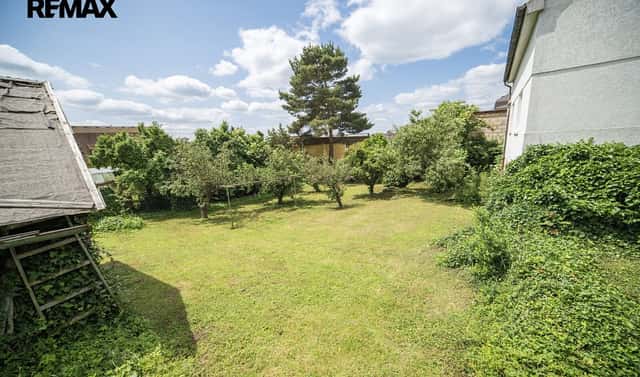 Prodej stavebního pozemku 705 m², Praha 5